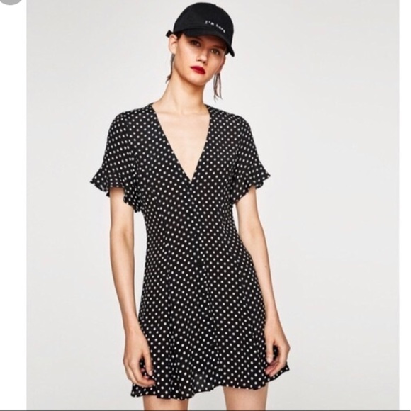 Zara Dresses & Skirts - Zara V-Neck Polka Dot Sundress